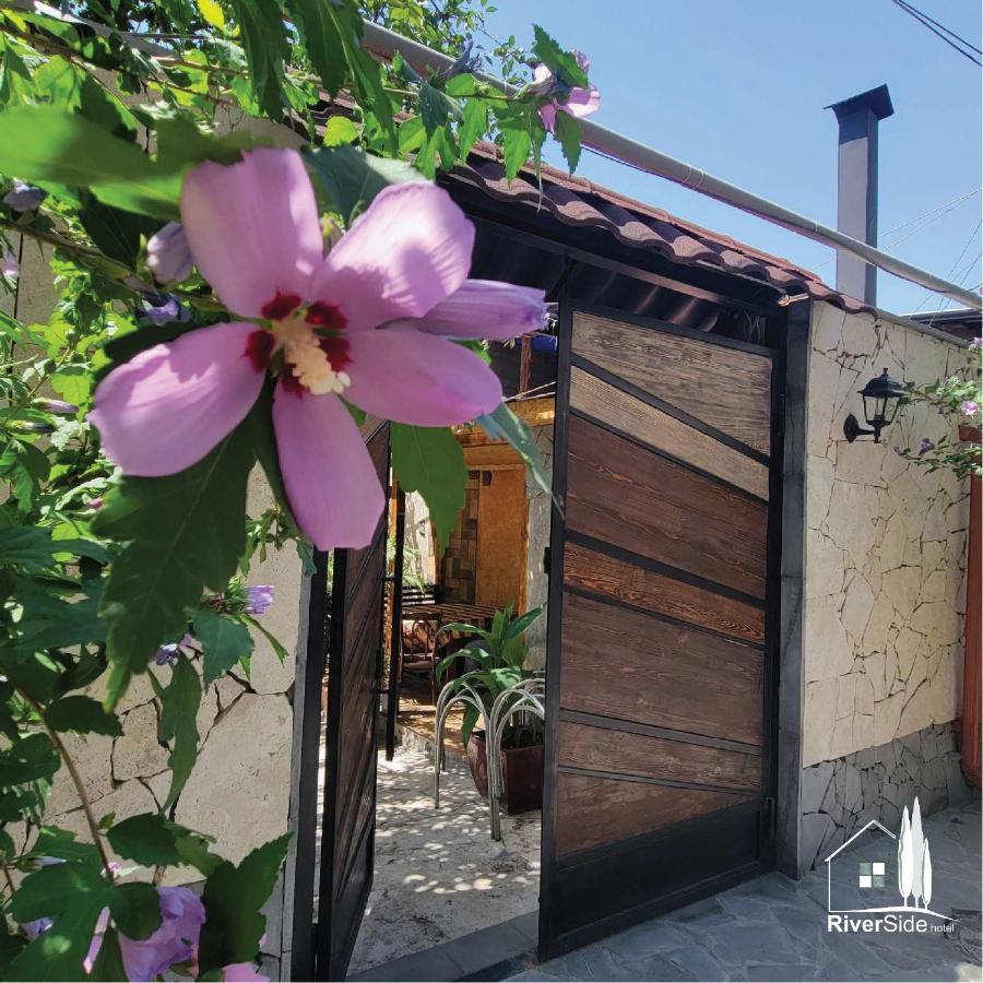 River House Boutique Hotel Jerevan Exteriör bild